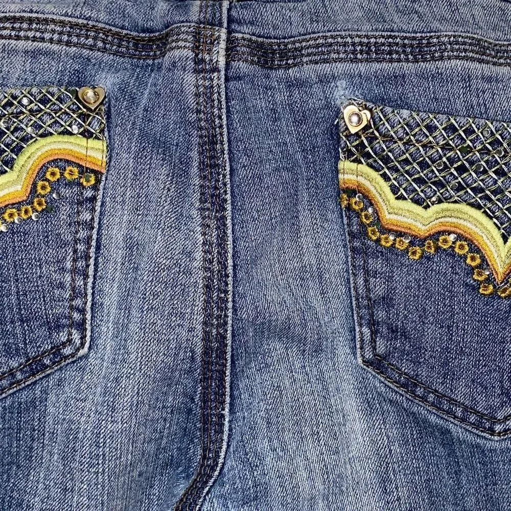 JouJou Womens Bootcut Jeans Medium Wash‎ Embroidered Heart Button Y2K Blue Denim
